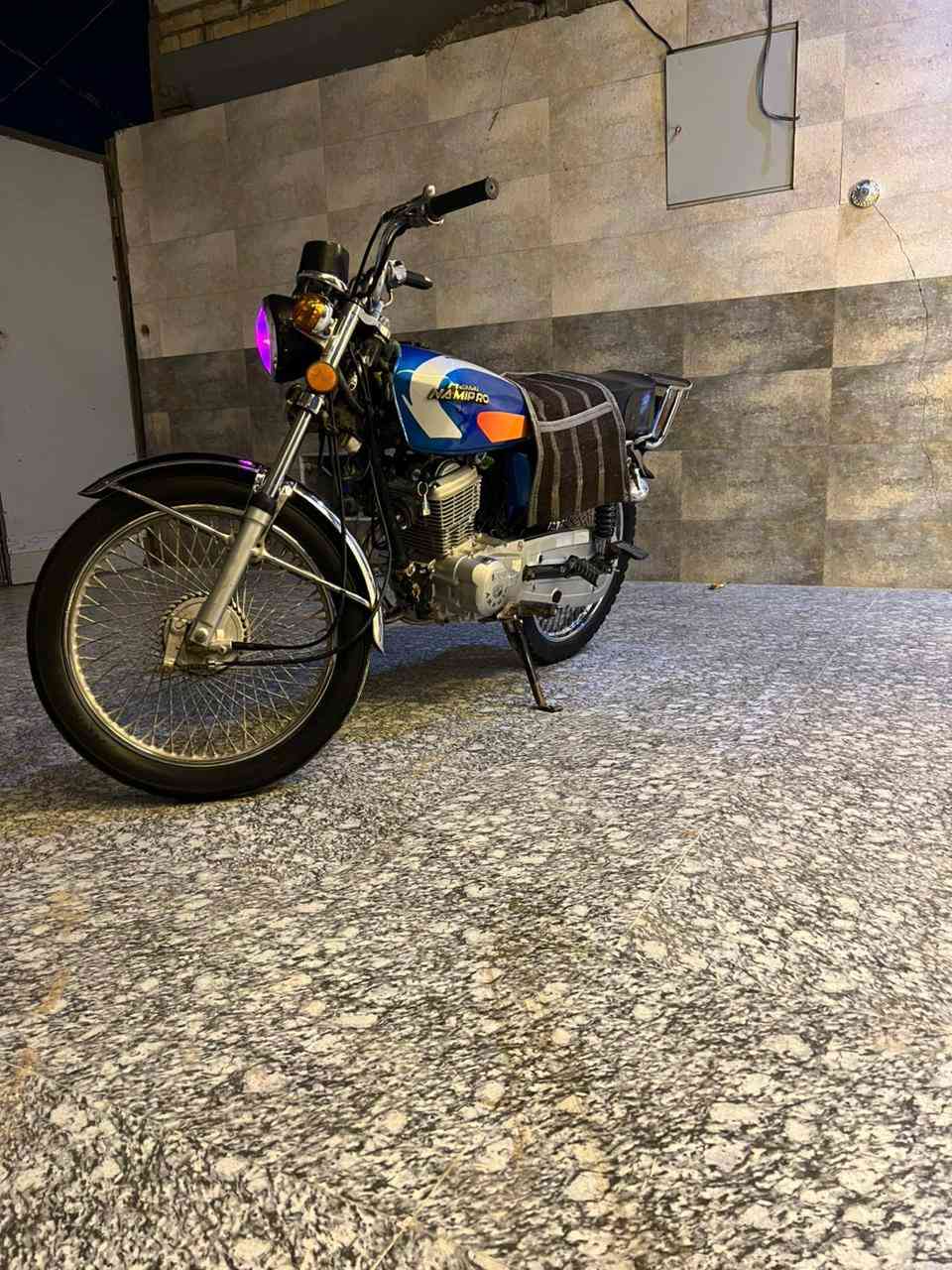 السلام عليكم
اربعة كير للبيع اصولي وكيلها العارضي 
المكان نجف حي النداء 
السعر 750


**إذا كنت صاحب هذا الإعلان وتريد حذفه لأي سبب، رجاءا أرسل رسالة إلى الدعم الفني**