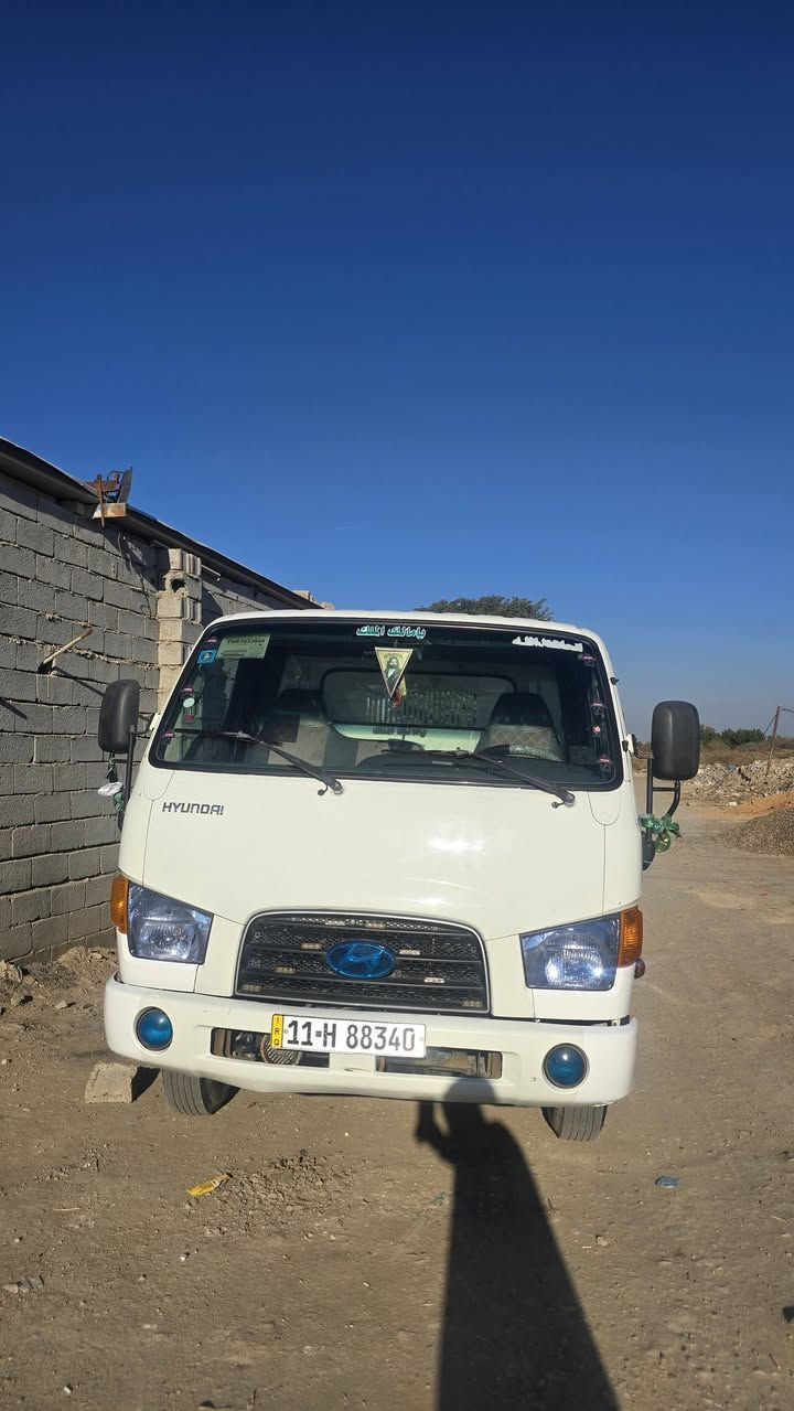 السلام عليكم ورحمة الله وبركاته 
للبيع كنتر هونداي موديل 2016
مكفوله كفاله عامه من كلشي 
تخم تاير مغلفه جوادر 
مكينه 4000 لا تنقيص ولا تبخير 
سياره خير من الله احلى من الصور 
مكان السياره بابل جبله 
***********
