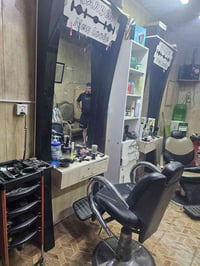 ابيعهن كلهن كرسيين ومرايتين وفاترينا بلوسط  وعربانتين . . 07714625054