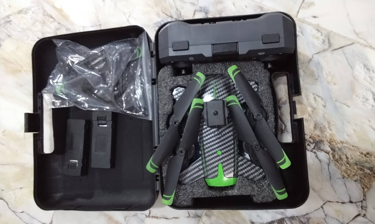 درون للبيع وياه 2 بطاريات احتياط وكامره واضحه
السعر 25 جديد غير مستخدم


**إذا كنت صاحب هذا الإعلان وتريد حذفه لأي سبب، رجاءا أرسل رسالة إلى الدعم الفني**