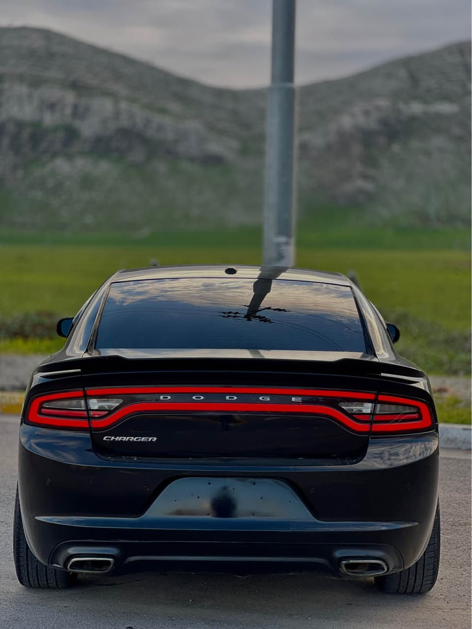 دۆج چارجەری SXT 2015 🧿🪬📦
بڕاوە بڕاوە بڕاوە 🧿
سەيارەکە ٢ ڕۆژە داخڵ بوە 📦
نمونە لە جوانی لە قوەت 🪬
سەقفو گێڕو مەکينە و ماڵی مەدەنی بە شەرت🧿
0751 114 8778 رانية, السليمانية
