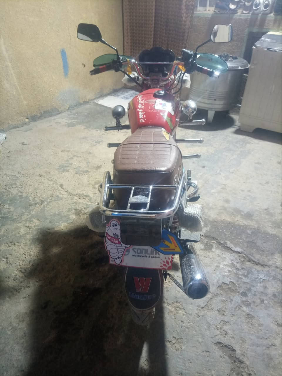 سلام عليكم دراجه ايرانيه البيع دراجه حلوه نضيفه كهربيات كله شغاله مكاني بغداد مدينة موديل 2024 *********** سعره 650 بيه مجال وراق صولي
