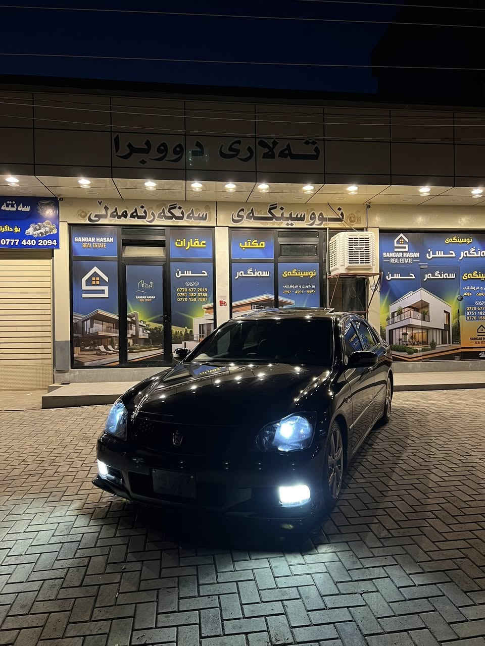 بە ناوی خوای گەورە
شاهینە بۆ فرۆشتن ١٨٤ موس ڕەشی قەتران قەپات مواسەفات ٣ دوگمە کوشن جڵد کوشن هیتەر سڵایت فۆرمیگا سور  تایە و ویلی دینگەی ئیستیل ئاوێنە ئیشارەت سەیارەکە کامل مەسرەفە نوقسانی نییە بێ چاڵ و شوختە زۆر زۆر جوانە ماڵی دۆستە تەقە و ڕەقەی نییە ٤ دەبڵی ڕۆیاڵی لەسەرە تەبرید سارد و گەرم مەزبووت برێکی مەزبووت داشبڵی زۆر جوانە و کامل کارەبای و گیانی بە شەرت….بۆیاخیش ٢ پارچەی ئەوروپای هەیە بێ دەعم لێدراو کەڤەر گۆڕاو ڕەقەم شانسی بە شەرت…..
بۆ نرخی تەلەفۆن بکە یان نامە بنێرە لە خزمەتتدام 
گۆڕینەوەش دەکەم لەسەر دڵگرتن 
نرخی : ٨٠$وەرەقە و مەجال
شوێن : عەربەت 
ڕەحمەتت لێبێت موشتەری نیت سەری خۆت و منیش مەیەشێنە
***********
***********
