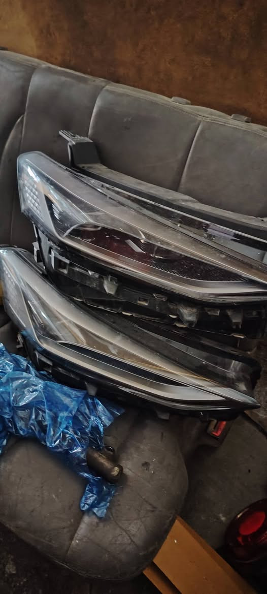 لايت k8
بك لايت k8
جاملخ يمنه ابيض صدفي
عنوان بابل شوملي ***********
***********
