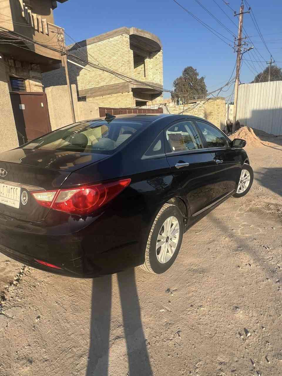 سوناتا 2013
سياره عارضها 107 

حادث جاملغ امامي جهت السايق وشويه من البنيد معمر ومصبوغ ممبدل بدون شاصي ولغد
رقمي ***********
