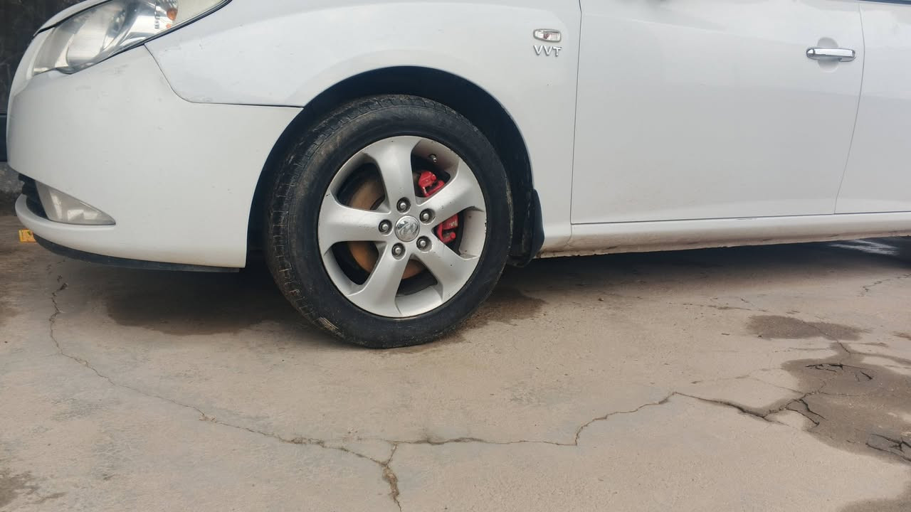 السلام عليكم عندي ويل افانتي 8حجم 16 اريد مراوس ب ويل حجم 15
***********
