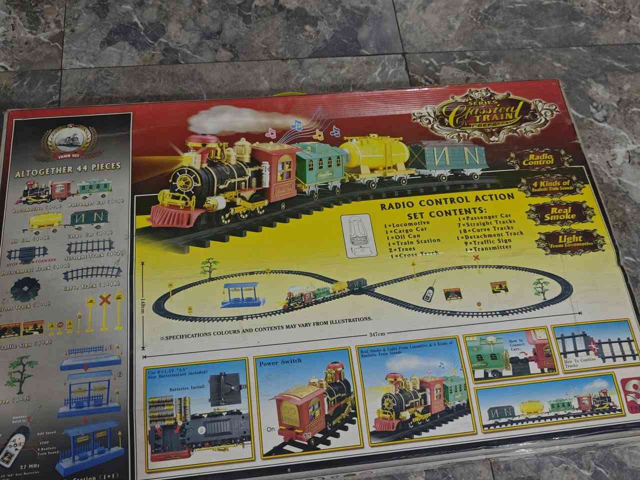 🚂 للبيع قطار كلاسيكي بالريموت 

✨ المواصفات:
طول 3 امتار ونص
🚂 قطار كلاسيكي مع ريموت كنترول.
💨 يطلع دخان واقعي.
💡 إنارة من مقدمة القطار.
🔊 4 أصوات قطار واقعية.
🛤️ سكة كاملة مع الإشارات والأشجار.
📦 44 قطعة كاملة.

💰 السعر: 60 الف ( مشتري ب 75 )
📩 للحجز أو الاستفسار راسلني خاص


**إذا كنت صاحب هذا الإعلان وتريد حذفه لأي سبب، رجاءا أرسل رسالة إلى الدعم الفني**