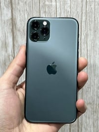 آيفون ١١ برو • ٦٤ • بطاريه ١٠٠