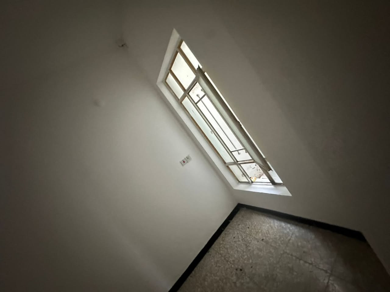 _عقارات مصطفى الحلبوسي_
🔺للايجار🔺

🔴مشتمل طابق ثاني درج معزول 

-غرفتين وصاله ومطبخ

📍الجولان خلف مستوصف الجولان 

للاستفسار:*********** /واتس اب فقط
