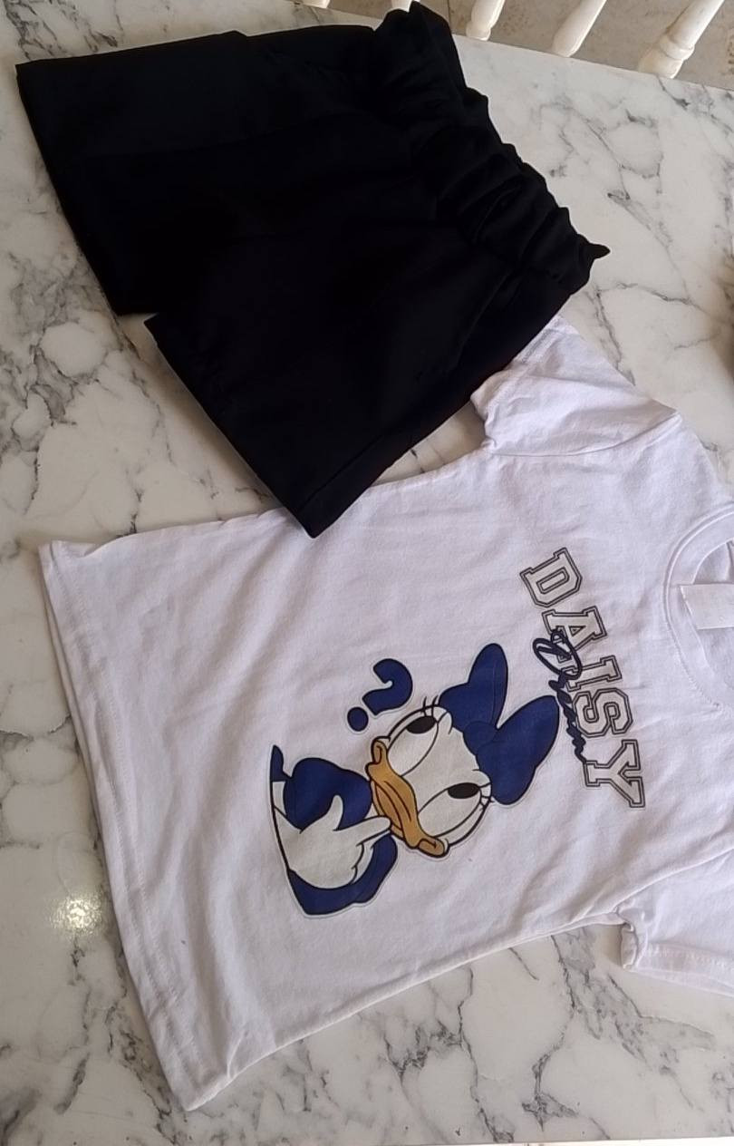 برموده اطفال بناتي
يلبس من عمر سنتين الى عمر 6 سنوات 

السعر:6000


**إذا كنت صاحب هذا الإعلان وتريد حذفه لأي سبب، رجاءا أرسل رسالة إلى الدعم الفني**