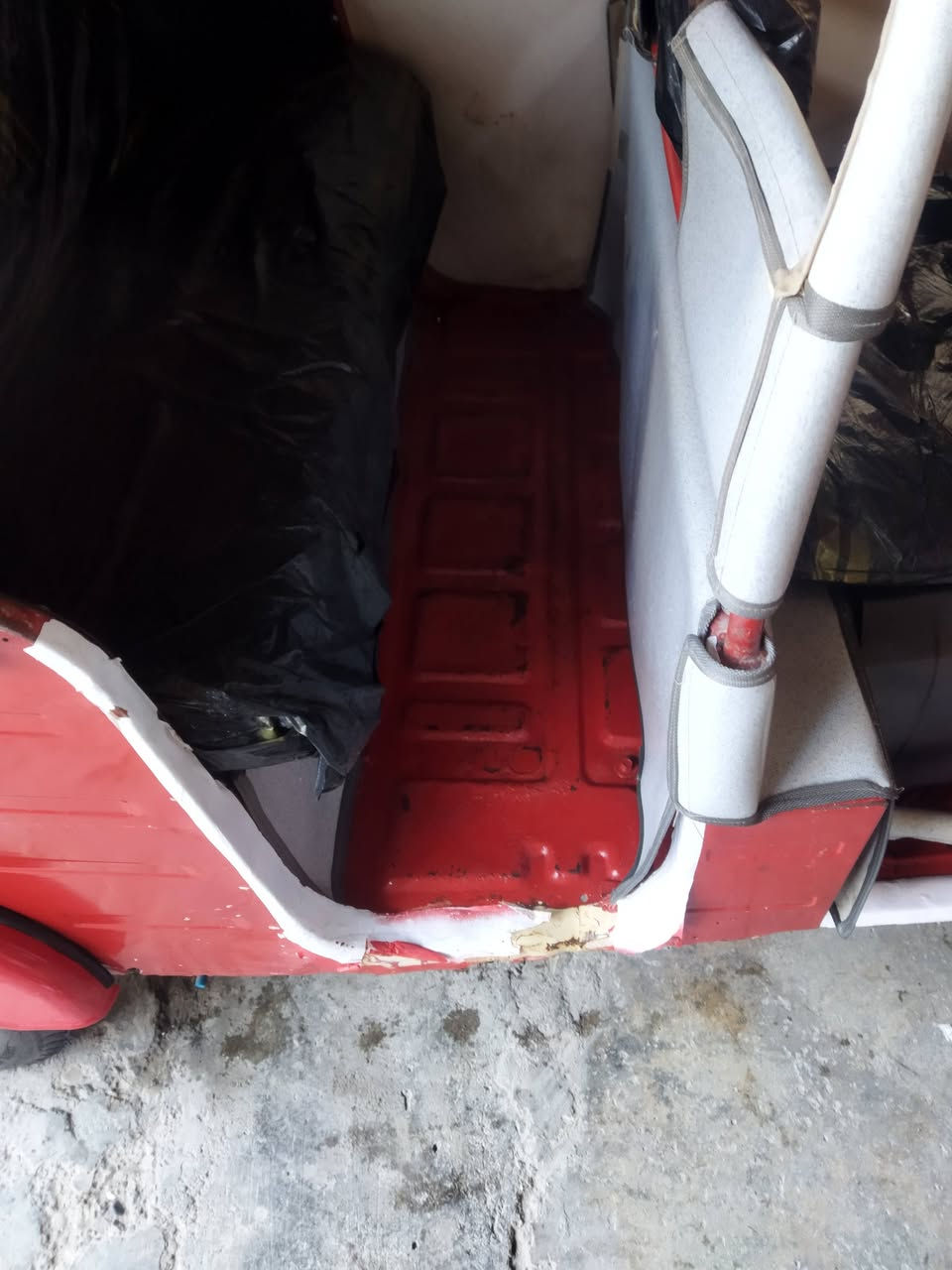 شباب تكتك موديل18-شهر 12اوراق المصطفه كامله وقرصهة موجود بيهة دوس مخيسه قليل مكينه وكسل خير من الله مال جناي ربع مذب عليهة كامله تخم تاير جبلي جديد صبح شادهن مكاني بغداد قرب سيطره شعب القديمه وتساب ورقم متوفر ***********
