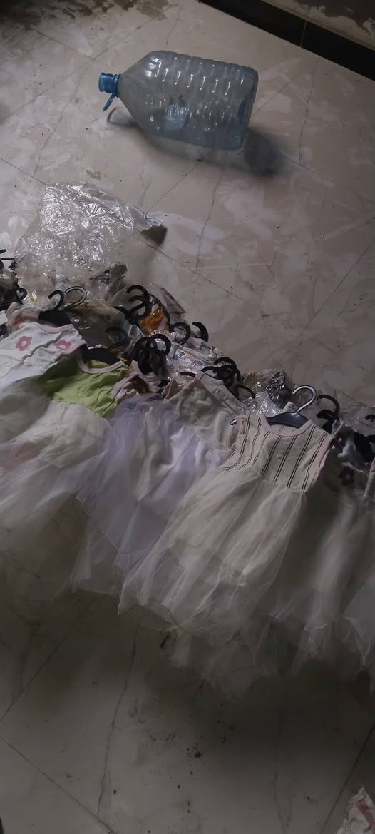 عندي بدلات صيفي  طفال صغار جديد بالجيس جدد ابيع شلعه بيهن 1000 قطعه أو أكثر يعني ماحاسبهن جكد بس هنا فوك الف قطعه سعر كلهن ٢٥٠ الف


**إذا كنت صاحب هذا الإعلان وتريد حذفه لأي سبب، رجاءا أرسل رسالة إلى الدعم الفني**