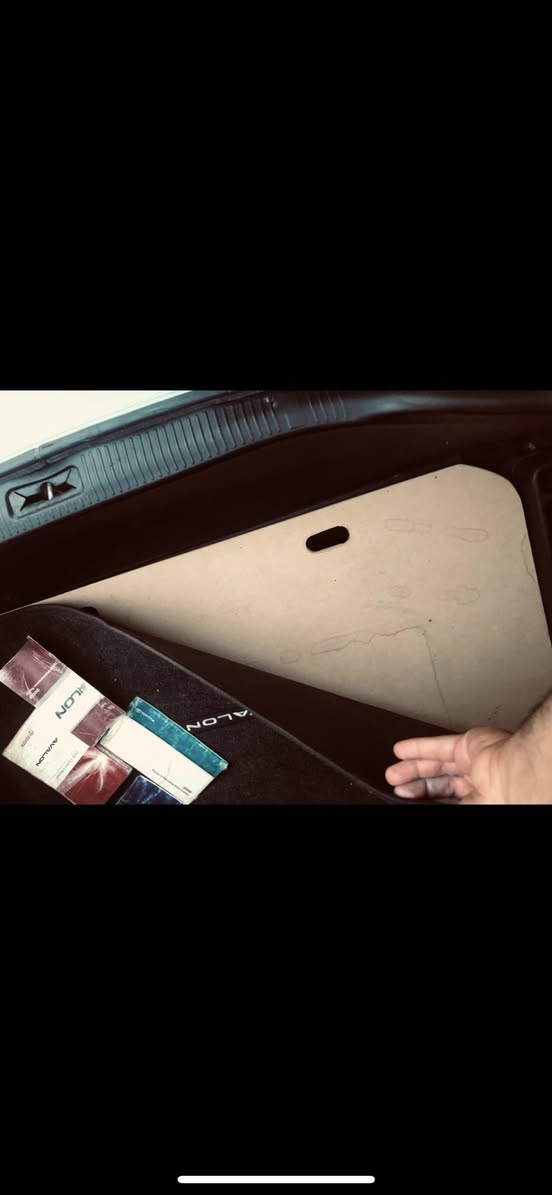 الرخصة من الادارة المحترمة السلام عليكم اخوان
افلون تويوتا موديل ٢٠٠٨ وارد امريكي فئة XSL حادث بسيط دعامية امامية  لون رصاصي سلڤر فول مواصفات ماعده بصمة بدون ايرباك بدون دواخل ليبل واحد صبغ الي بيها جاملغات جاردات صيغتهن على ايدي وتوحيد لون كلير فقط مع الابواب الامامية فقط الباقي مكفول وعندي صور قبل الصبغ  وعل سونار ماشية ١٧٠ الف محرك گير حدادية تبريد تخم تاير كله جديد خمسة ويل كب اخوان سيارة وضع الشركة جداً بلادية وباسمي رقم بغداد دولي شرط التحويل مكاني بغداد 

السعر ١٣٣ ورقة مجال قليل 

***********
