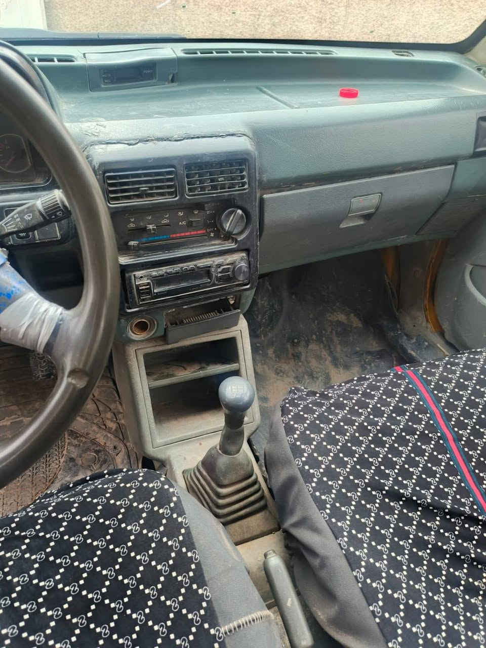 السلام عليكم ورحمه الله وبركاته شكرا الانضمام إلى الكروب المحترم سايبه للبيع موديل 2011   راعيه ماندله  وسنويه ضايعه بيه كتاب مال فقدان. السياره كوم حديد   السعر 2 مليون وبيه مجال   *********** اتكفل سرقه وعشائر
