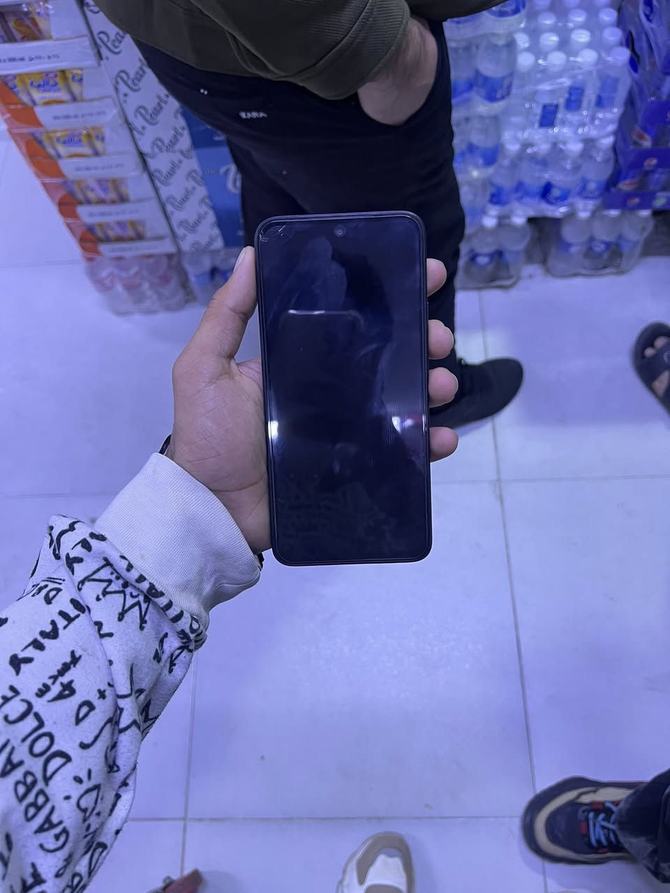 السلام عليكم جهاز ريدمي 15 ذاكره 256  جهاز نضيف مستخدم شهر  للبيع ب 165 وبي مجال لاستفسار ***********
