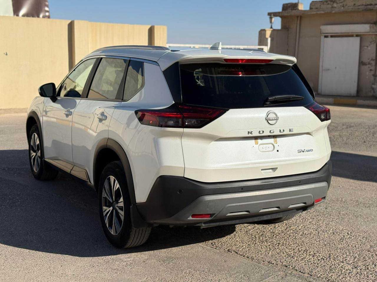 نیسان روژ - نیسان روج 2023 
بەس بولند سبخ و بەس پەرەشوتا ستێرنی 
السعر :149 ومجال قليل
اللون : ابیض
سياره كامله و جاهزه دينار مصرف ما بيها برغى بل بجم ما مفتوع
سياره عل وضع بلاد
ملاحظة السيارة : البوند بدون دواخل %100
ارباك بس استيرن طاك مرجع بلادى %100
فول مواصفات
ابواب بصمة
بصمة تشغيل
(Remote Start) تشغيل عن بعد
شاشة ايباد
كاميرة
Auto Start اوتو ستارت
Auto Stop اوتو ستوب
رادار امامي (تحديد مسار)
رادار جانبي (نقاط عمياء)
رادار خلفي (التحذير من الاصطدام)
حساسات امامي
حساسات جانبي
حساسات خلفي
Eco : نظام
Normal : نظام
Sport : نظام
كشنات شامو
كشنات كهربائي
تحكم استيرن
لايتات LED زينون بيلادي
بكلايتات LED بيلادي
ويل كروم
بعد هواية مواصفات...
تفاصيل اكثر الاتصال على ارقام التاليه
*********** وەتس ئاپ و فایبەر أربيل, العراق
