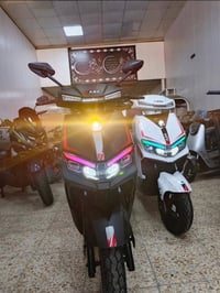 سكنس شحن خفاش   6بطاريات حالتهاً ممتازه  اشاير يمنه يسره لد 3 سرعات  ب...