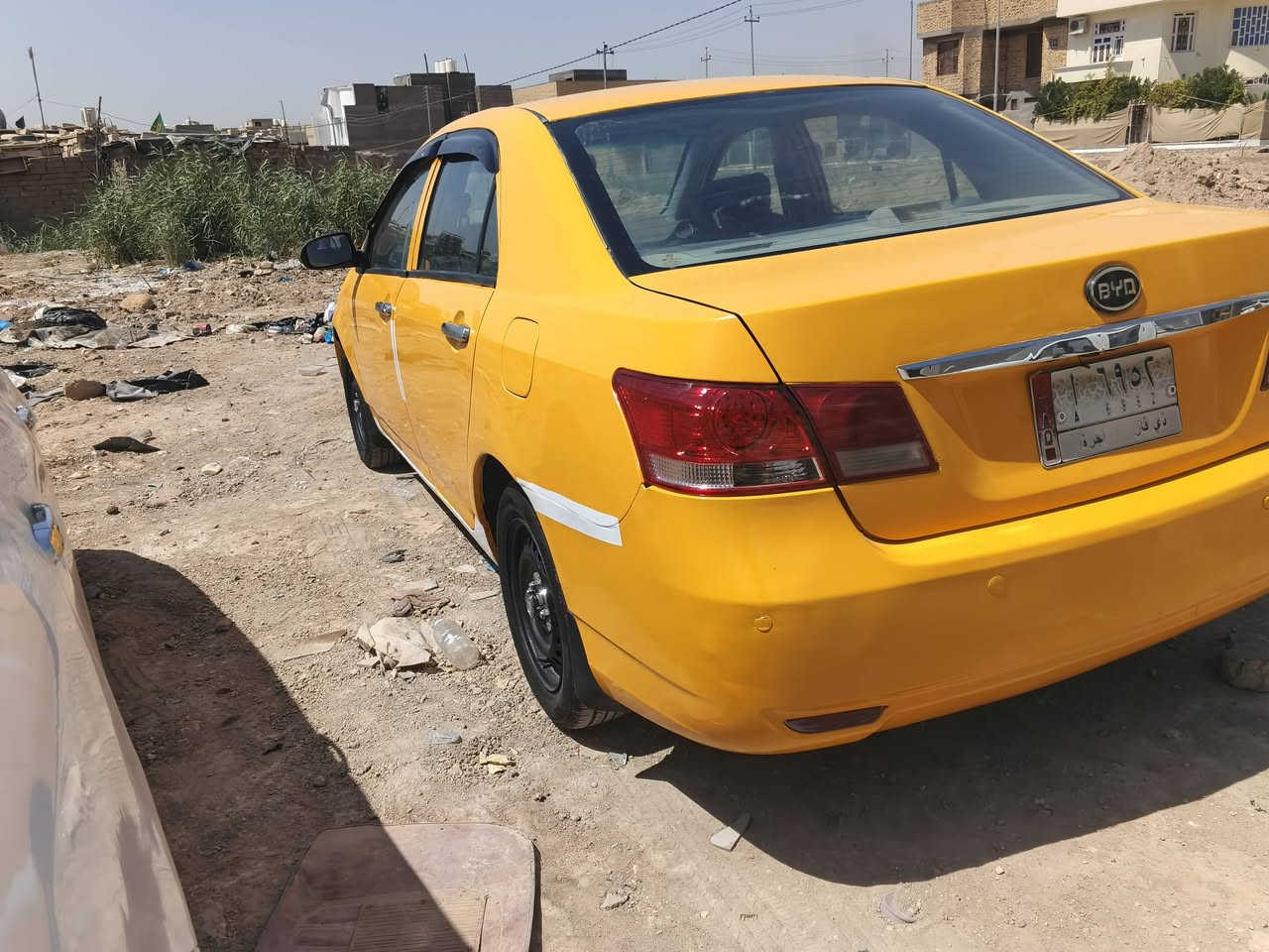 سلام عليكم بي واي دي موديل 2013 كير محرك كورلا تبريد شغال خير من الله مصفره هيئه واللغرامات رقم ذي قار مشروع وطني سياره مكفوله من اللضربه مصبوغه عام حداديه خير من الله تخم تاير كهربائيات السعر 44 وبيه مجال حق اللجيه مكان سياره ناصريه مركز ***********
