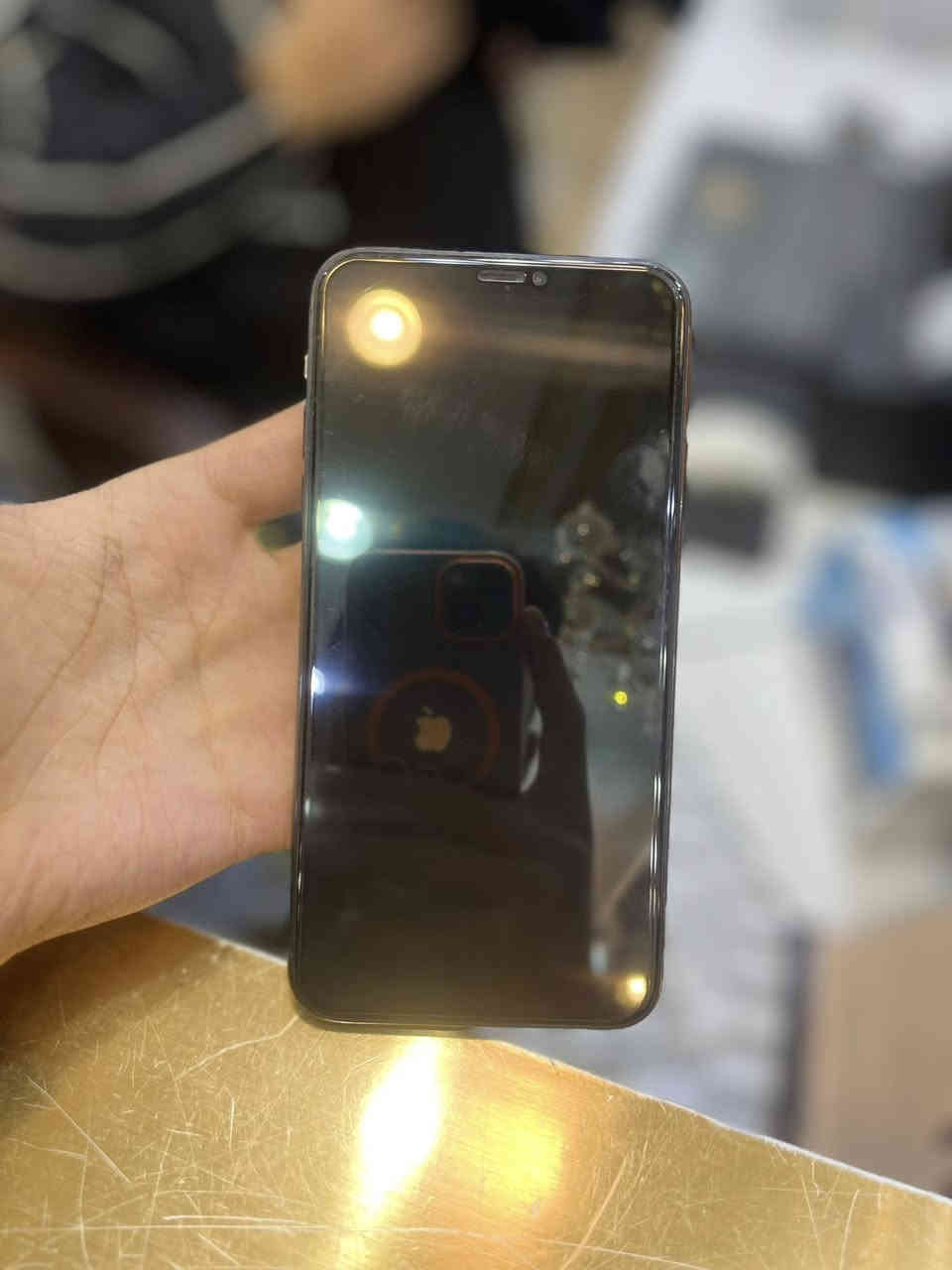 11برو ماكس بلادي ع حاله كلشي مابدل بي حته بطاريته مامبدله بلادي ونضيف معنه الكلمه 400مكاني كربلاء ***********
