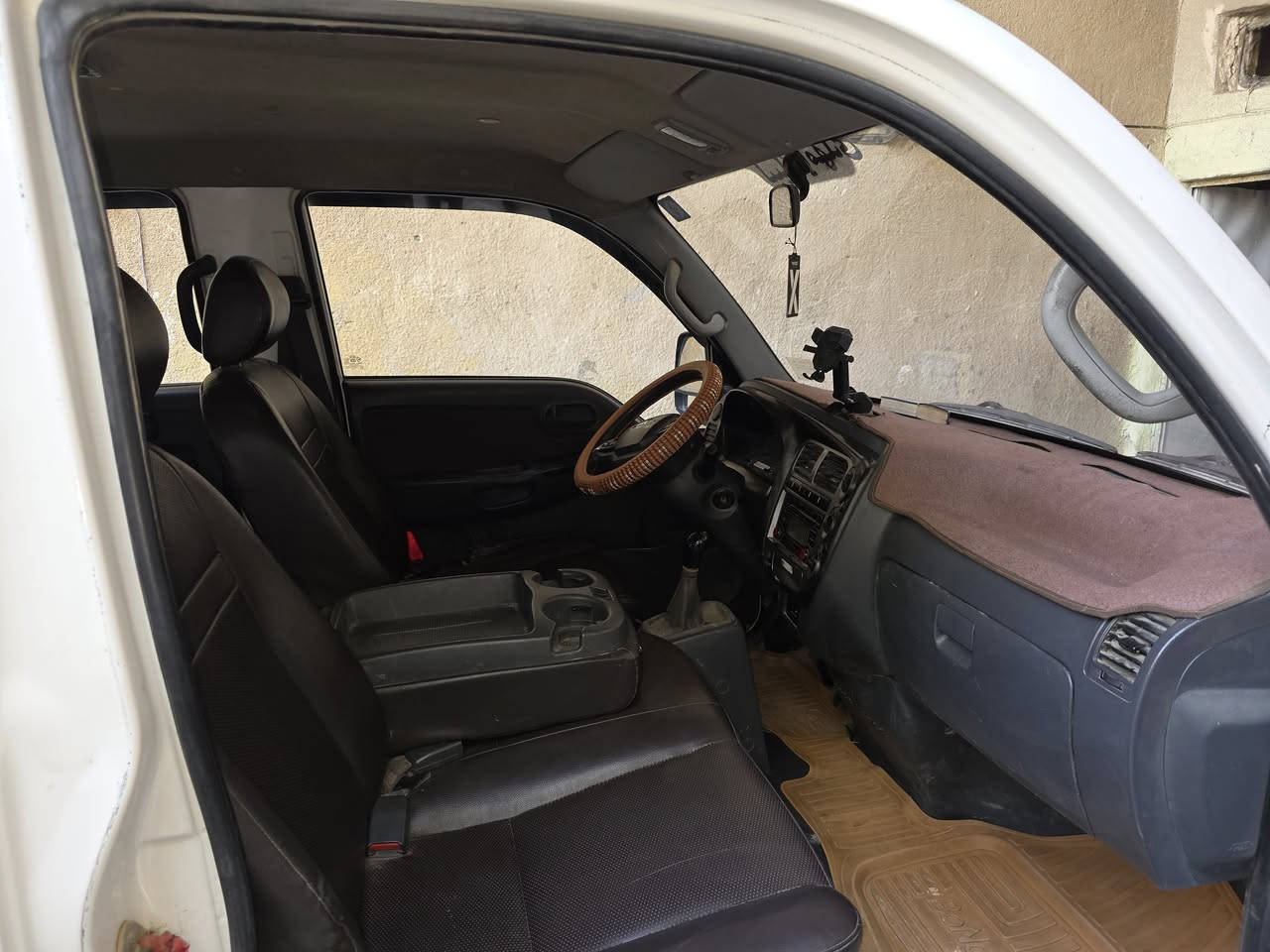 كيا دبل قماره للبيع  موديل 17رقم كربله سياره جاهزه من فضل ربي العالمين مكينه كير صدر تايرات شاصي رقم شاصي رقم جديد سنويه لل27 ضريبه مدفوعه مال سنه كامله لل26 تبريد كول تمام الشكرلله وياها سونار وشوف البيها  رقمها كربلاء صاحبها بالرجيبه بطوريج امداور مباشر السعر ب129العنوان كربلاء حي العامل نهاية 🔚 السوق الاخير قرب جامع اهل البيت معرض بركات ال محمد عليهم السلام والتحيه هاتف 📞 ***********
