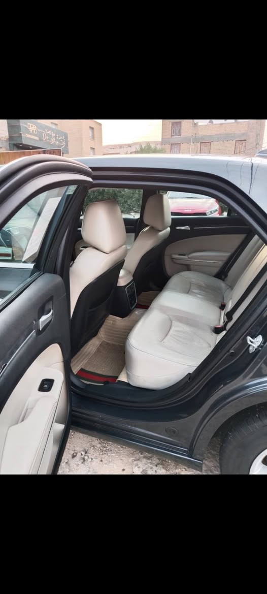 ألسلام عليكم اوباما 2016 مرمز 2021 سياره فئة السي فول مواصفات بنوراما كشن تدفئه تبريد برده خلفيه كهربائيه  سياره كلين تايتل كفاله عامه فقط بدنه خلفيه رقم ذي قار السعر 195 مجال بسيط كلش  ***********
