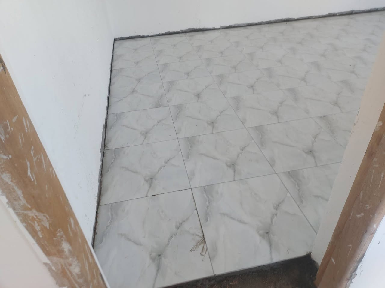 عمل جميع أنواع السيراميك جداري ارظي مرمر الواح بورسلين..***********
