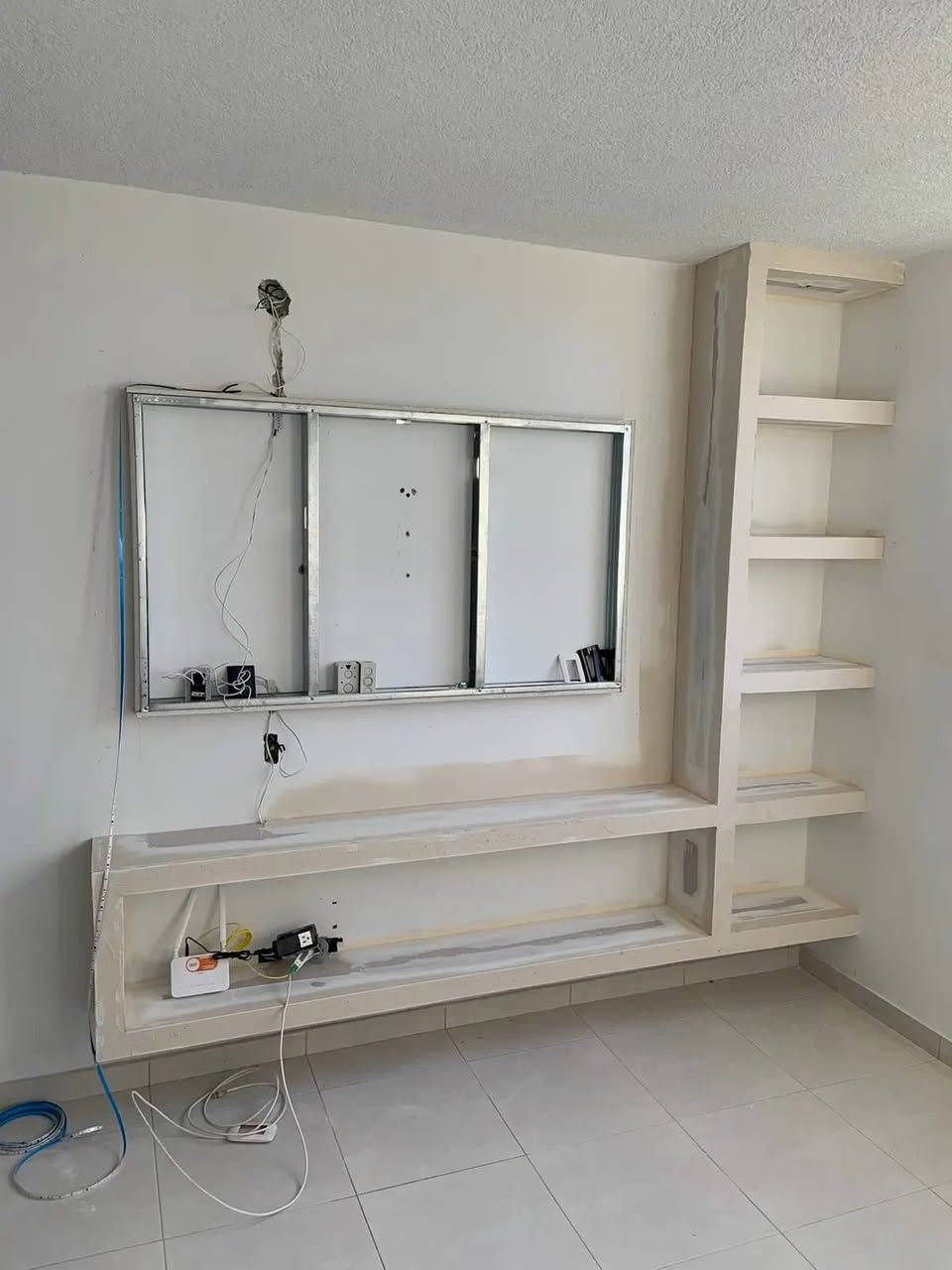 🎨✨ #الطائي_للعمار_والديكور ✨🎨
نحوّل فكرتك إلى واقع بأحدث تصاميم الديكور العصري 💫

📍 
🔹 تنفيذ جميع أعمال الجبس بورد والشيبورد
🔹 أصباغ داخلية وخارجية بأجود المواد
🔹 صيانة عامة وتشطيبات متكاملة

🔥 دقّة بالعمل – التزام بالمواعيد – جودة تضمن رضاك

📞 للحجز والاستفسار: ***********
