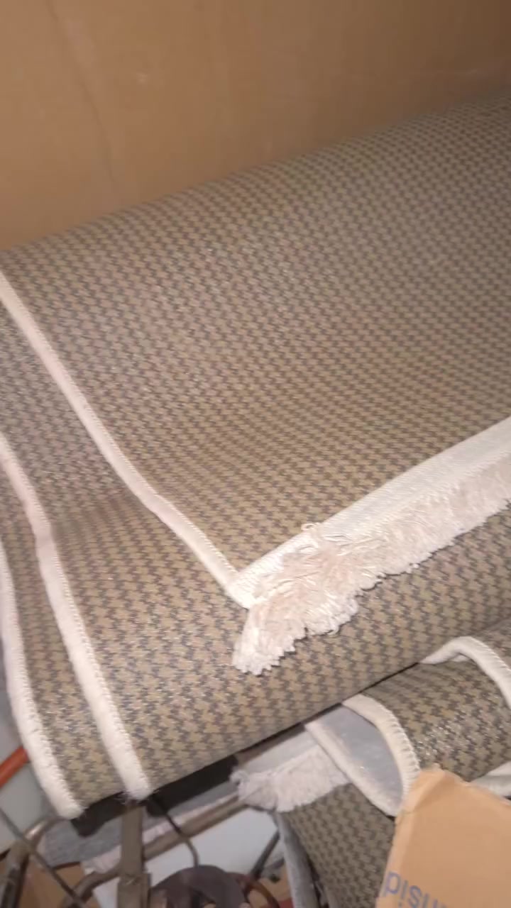 فرشه قياس ٤ في اربعه جديده مامفروشه قفله ٥٠


**إذا كنت صاحب هذا الإعلان وتريد حذفه لأي سبب، رجاءا أرسل رسالة إلى الدعم الفني**