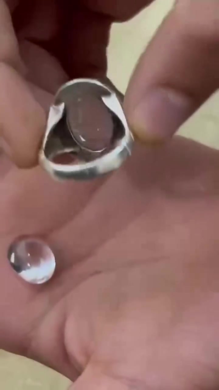 السلام عليكم ورحمة الله
محبس فضه در نجف مختوم ب (ممسكهُ حق علي) مع خرزه در نجف كذالك 

الهديه 30 ألف دينار فقط


**إذا كنت صاحب هذا الإعلان وتريد حذفه لأي سبب، رجاءا أرسل رسالة إلى الدعم الفني**