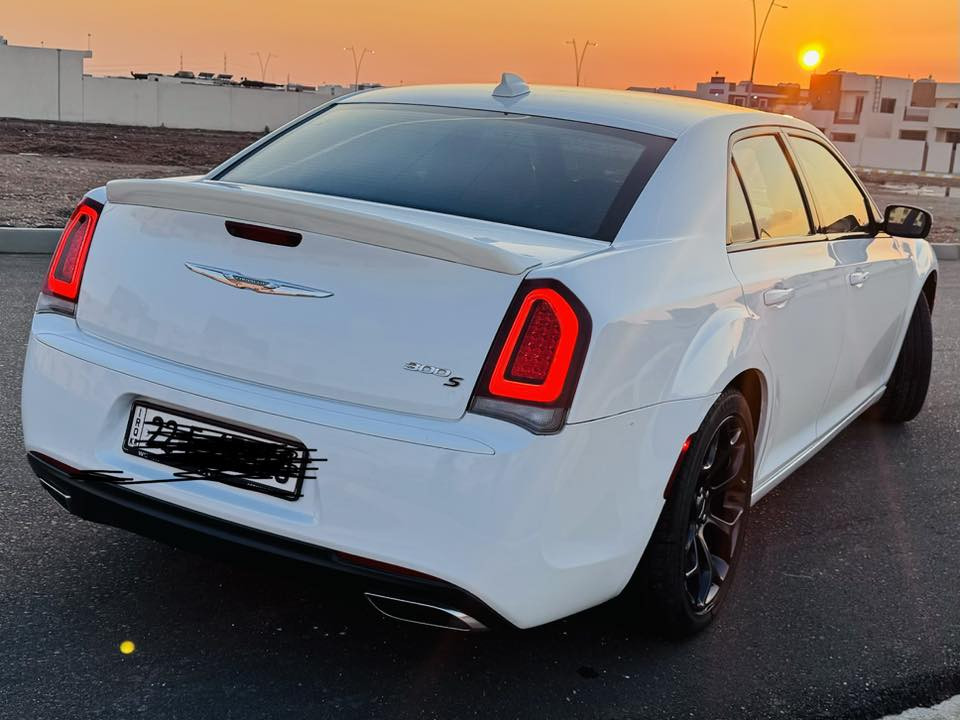 السلام عليكم اخواني اوباما موديل ١٩ Sمكفوله من الصبغ والحادث حت الدعاميات عدا رصعه جاملغ خلفي صغيره على وضعها مكانها كركوك السعر ٢٦٥ ماشيه ٧٠ ألف ميل للستفسار ***********
