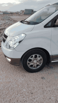 سلام عليكم البيع ستاركس موديل2014 محور مسكر كير وتماتيك قبق اسو مكفوله كفاله عامه رقم قادسيه سنويه ال 2031 تخم تاير حداديه جديده تبريد ثلج السياره جاهزه مابيه نقص برغي اسعر خاص وهذه رقمي *********** ***********
