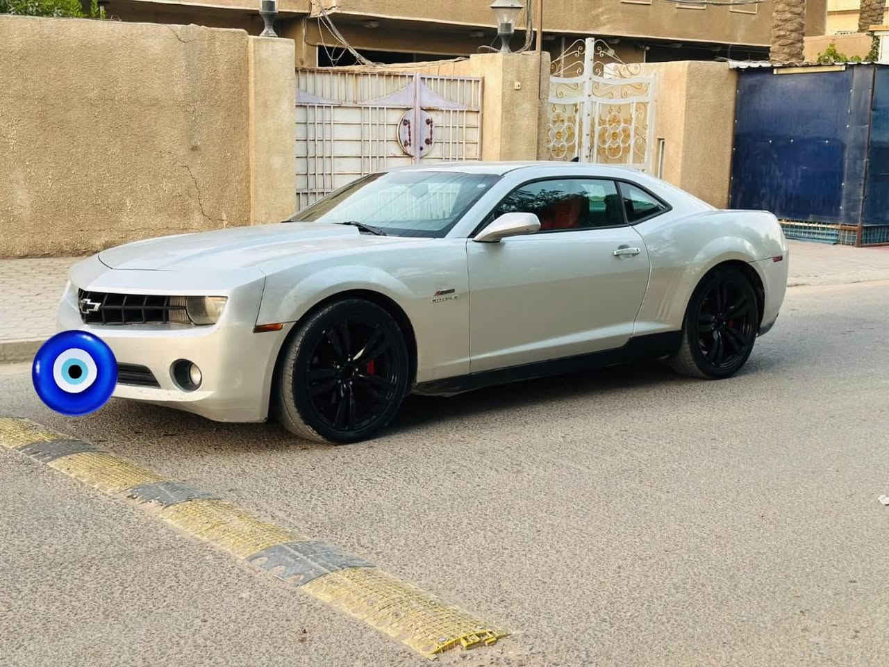 السلام عليكم ‏.       ***********‏
للبيع   ✅

شوفر كمارو   ✅
الموديل, 2012
اللون رصاصي غير محدد 🖤
كير اوتو  ممتاز ✅
مكينة ٦ سلندر حجم ٣٦٠٠ ممتازه جديده  ✅
صدر امامي خلفي جيد ✅
شاشه كبيره    ✅
جام كهرباء ✅
سياره مبرمجه طلقات و فصلات يم شيخ اكيد ✅
لايتات ليد ✅
كشنات جلد  ✅
كشنات كهرباء ✅
كشنات تدفئه ✅
داخل نضيف بس مو 100 ‎%‎ ✅
تحكمات ستيرن   ✅
شفتات ستيرن ✅
كاميرا خلفيه ✅
شفتات ستيرن  ✅
سستم صوت سماعات من Boston ✅
لدات داخليه  ✅
وبعد مواصفات هواي .

السياره نصبه فول حلوه احلى من الصور بالعافيه ع الي تصير من نصيبه.

أدامه كامله لمنظومه الماء شرط الحماوه ماكو نهائيا .
ادامه كامله للمنظومه الاحتراق 

حادث بسيط جدا قطعتين صبغ  ابيع احزام 

السياره رقم سليمانيه رقم جديد هزه جديده  شرط التحويل

السعر  مناسب بالنسبه للفئه ومواصفاتها  الفول (85ورقه )) 

المكان بغداد الدوره 

رقم الشاصي2G1FA1E32C9138626

 إذا متعجبك السياره اترك كلمه حلوه و صلى ع افضل الخلق سيدنا محمد 🩷 وأسف ع أطاله والسعر نهائىي
