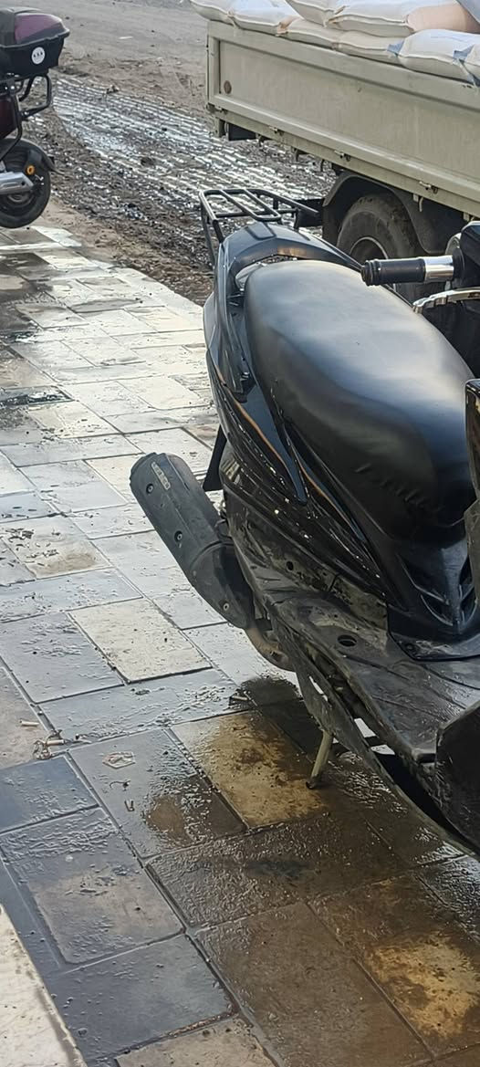 سلام عليكم شباب دراجه سكنس فحل كوري لدراجه خير من الله بيهه نقص بس لمازده لخلفيه لبكلايت كله شغال مكاني لشعب شارع الصحه ورقمي ‏‪***********‬‏ لسعر خاص وبيك خير وتدلل
