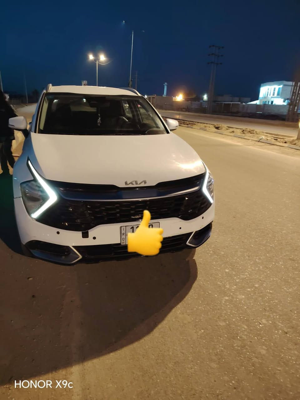 سلام عليكم سبورتج للبيع فول مواصفات ماعدة الفتحة EX بصمة شاشة متصل كشن كهربائي تدفئة تبريد وجلد لايت لد شاشة كار بلي منافذ تايبسي ويو اس بي تبريد ثلج مكينة 2500GDI ماشية 24الف ميل سيارة حلوة ونضيفة سعرهة ب180قفل للتواصل والاستفسار ***********
