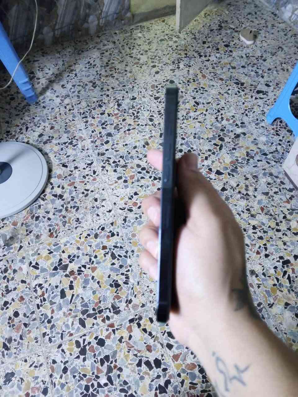 سلام عليكم عندي جهاز آيفون 12برو ماكس ذاكرته 128بطاريه 86جهاز نظيف وعل فحص عنوان بغداد الحريه الثانيه ***********واتساب أو عل خاص أوماسنجر
