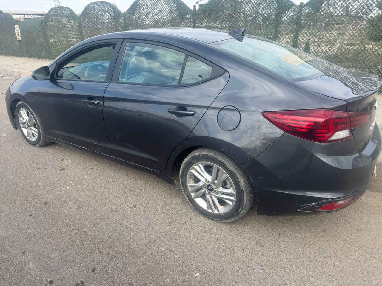 السلام عليكم للبيع النترا وارد أمريكي موديل ٢٠٢٠ رقم أربيل بسم شركة ماشية ٩٨ ألف ميل مكينة ٢٠٠٠ دوش سيارة حادث من امريكا بسيط فقط جاملغ يسرة والبنيد نفسه السيارة ليبل واحد ماعدا جاملغ السايق مبدل بدون ايرباك مكينة وكير بلاديات السيارة هنا بلعراق صار بيها ٢ قطعة صبغ بدون دواخل جاملغ خلفي سيارة جاهزة من كل نواحي السعر مال موديل ١٥ 
السعر ١١٧ ورقة 
مكان البياع 
***********
***********
