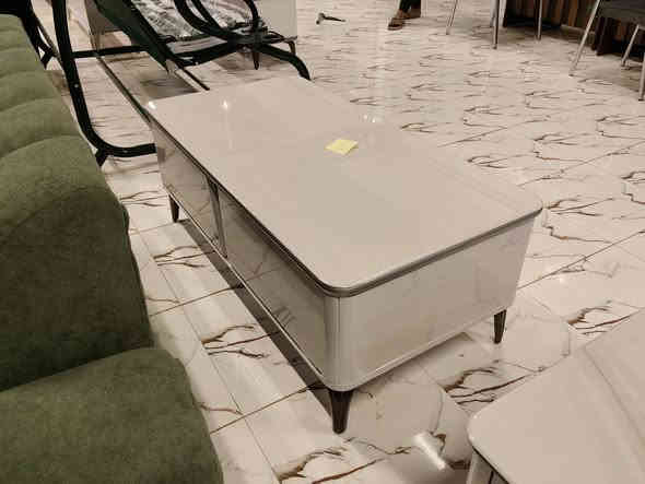 يتوفر تشكيله من الأثاث المنزلي من جزامات وميز شاشه وطبلات وسطيه وجهين ومرجوحه ثلاثيه متوفره الان في معرض الشركه الكائن طريق رفاعي نصر مجاور جامعة اوما الاهليه للاستفسار اكثر يرجى الاتصال على الارقام التاليه
***********
***********
*********** واتس فايبر تلگرام 
البيع بطريقة النقد والاقساط 
الشد والنقل داخل محافظة ذي قار مجانا
