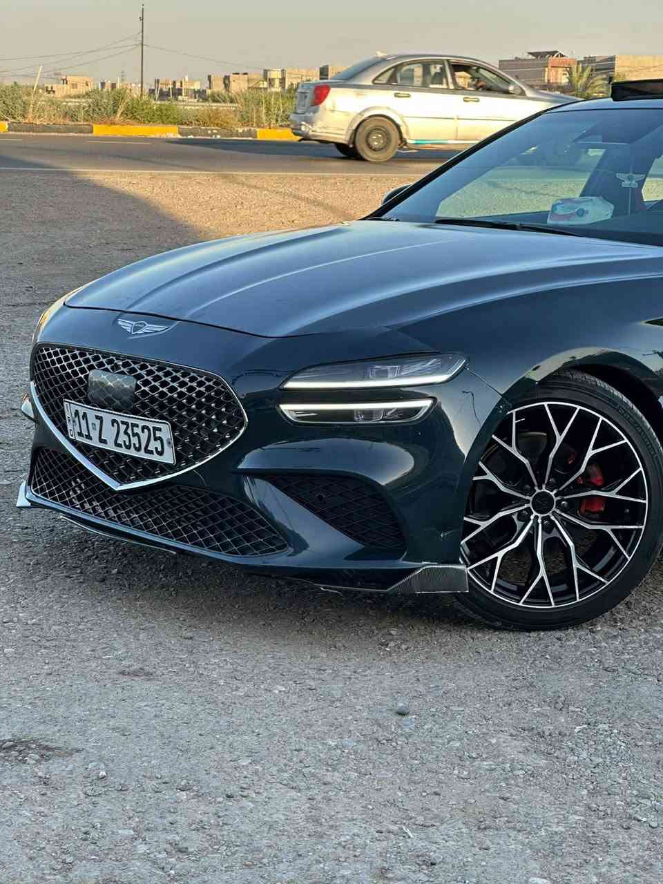 سلام عليكم جنسسز موديل 23 فوول فوول مواصفات رقم بغداد معوقين السياره بيه جاملغ امامي مبدل بيع مستعجل ***********
