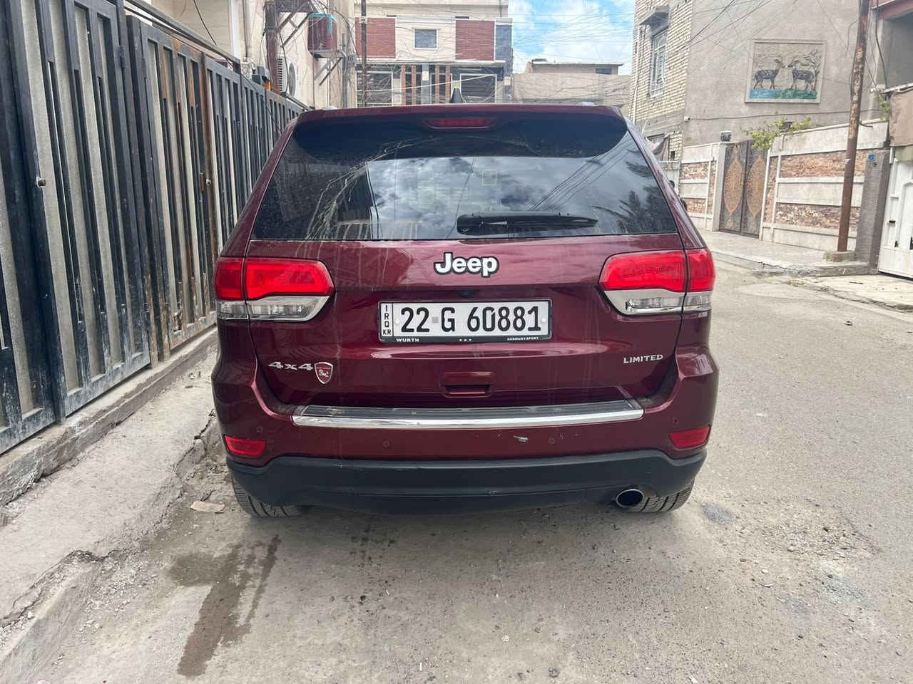 سلام عليكم من رخصت الادمن المحترم 
جيب للبيع فقط سيارة خليجي مديل ١٨ 
فول لمدد تحويل مباشر مكان سياره بغداد شعب 
صبغ واضح بل سونر سياره جاهزه من كلشي 
السعر 215 
***********
