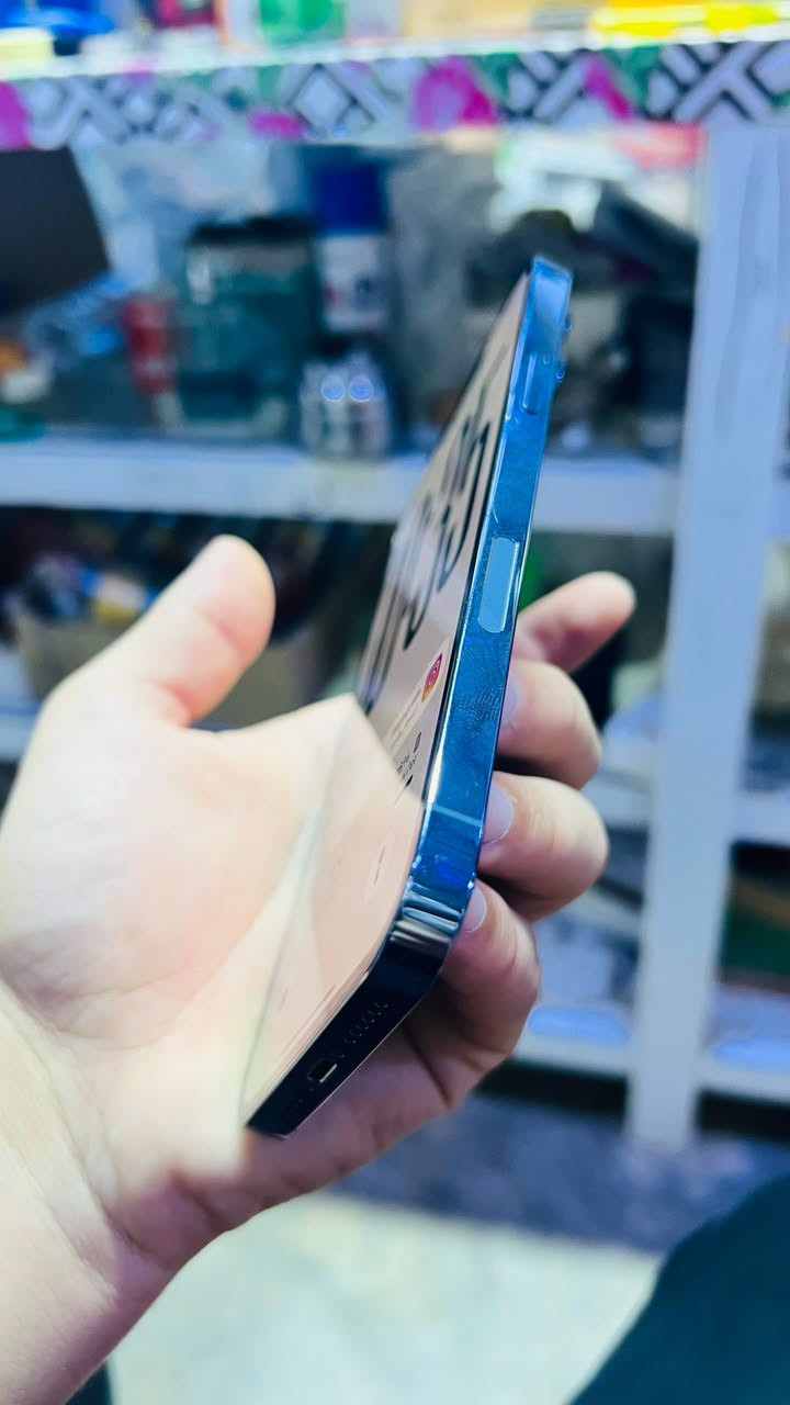 للبيع آيفون 13 برو ماكس
• اللون: بحري (Sierra Blue)

• السعة: 256 جيجابايت

• الجهاز نظيف ويعمل بكفاءة عالية

• تم تبديل البطارية فقط

• جميع المميزات تعمل بشكل طبيعي

السعر: (550.000)

للاستفسار أو التواصل على الخاص.


**إذا كنت صاحب هذا الإعلان وتريد حذفه لأي سبب، رجاءا أرسل رسالة إلى الدعم الفني**