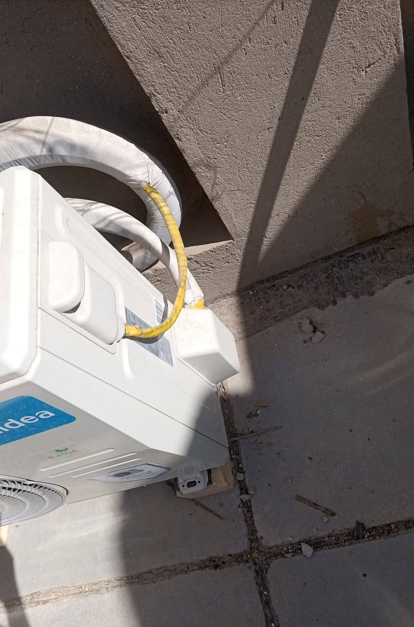 السلام عليكم تنصيب وصيانه جميع انواع اجهزه التكييف والتبريد مع عمل الفاكيوم العمل داخل بغداد اللاستفسار رقم ***********
