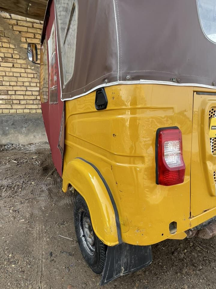 السلام عليكم بسبب الوعود الكاذبه إذا مو شراي لاتتصل 
تكتك موديل ٢١ سنويه ورقم شرط التحويل ضربه بل لغد جاي عل بارد بدون صبغ ومعجون كشر مثل ما موضح بل صور مكينه مجفته تجفيت عام بوش وبستم وكرنك +كلجات جديده +سلف جديد 
السعر٦،٦٠٠ وبيهة مجال لشراي 
***********
موشراي لاتتصل
