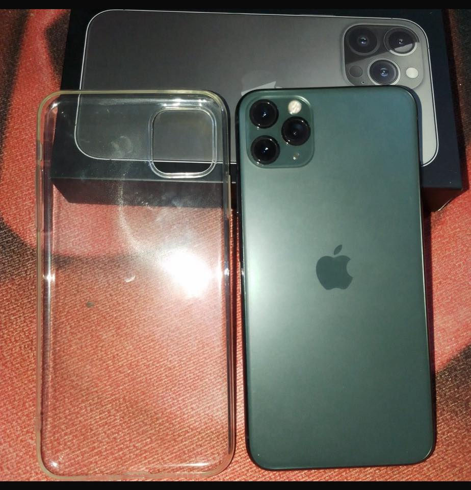 سلام عليكم ايفون 11ابرو ماكس الجهاز مستخدم الذاكره 256البطاريه 87الجهاز نضيف كلش مامفتوح ولا داخل تصليح السعر خاص الرقم ***********
