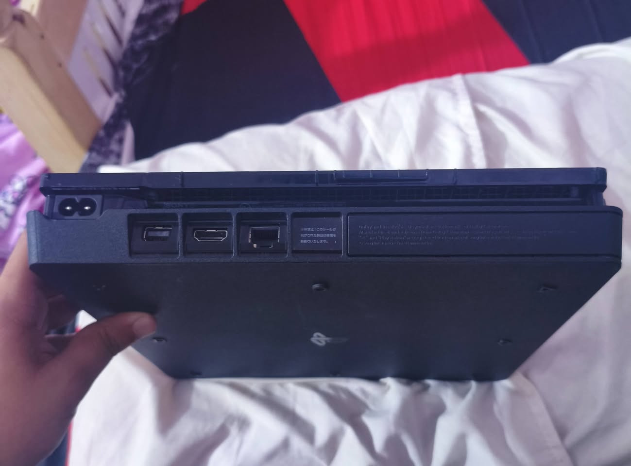 للبيع بلي ستيشن 4 سلم (PS4 Slim) - حالة الوكالة أونلاين 
للبيع جهاز PS4 سلم، الجهاز أخو الجديد نظيف جداً ومحافض عليه، ولاصقة الضمان ستيكر موجودة

شرط الفحص ) .

مواصفات الجهاز

الذاكرة: 500 جيجابايت

التحديث: 13.52 أحدث تحديث.

الملحقات الجهاز كامل مع كافة ملحقاته + يدة

جويستك) واحدة

الحالة الجهاز نظيف جداً وما مفتوح نهائياً. السعر : 260 ألف دينار عراقي وبيها مجال بسيط للشراي للاستفسار أو الشراء، يرجى المراسلة عبر الواتساب

***********

أو المراسلة مباشرة عبر الماسنجر.
