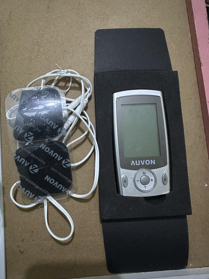 اغراض امزون
١ ايباد ابل  اصلي 
٢ساعه سمارت ٣قلم ايباد  ٥حلقه سمارت  ٦كامره سريه ٨جهاز محفز اعصاب 
متواجد واتساب ***********
