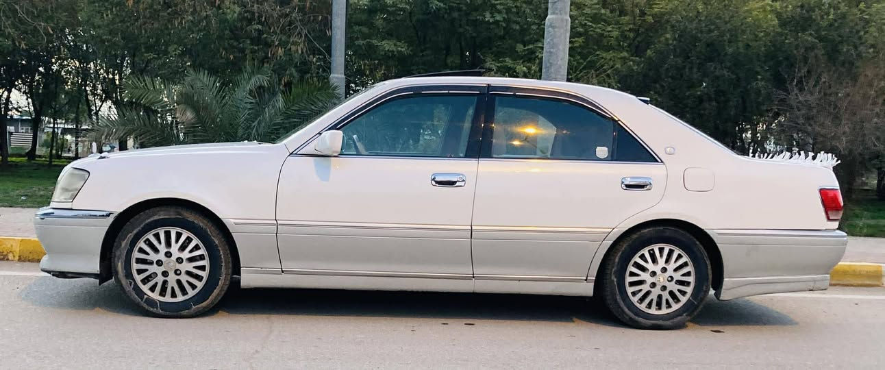 مەلیکە 2000 4 دوگمە موس ناوزەرد مەکینە گەورە 175 d4 نرخی 50 گەڵا بۆ فرۆشتن و گۆڕینەوە بە تەکسی ڕەقەم خوار لەجۆری سنەی و بیکاشۆ لانسەر  و  نیسان تیدا وکیا و شتێ جوان بەدڵمان بێ لەکەلارم *********** كالار, السليمانية
