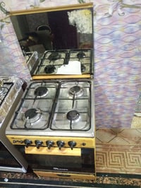 غراض البيع طباخ.نضيف ربعة عيون   فقط الفرن ميشتغل السعر 70 وبي مجال ال...