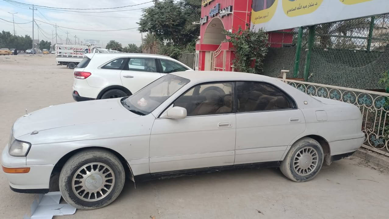 سلام عليكم اخواني سياره بطه حلوه بيها جملغ خلفي سياره جاهزه رقم دولي ابسمي تحويل وين ماتريد اب مرور مكان نجف قرية الغدير سعرها ٥٠ وبيها مجال ***********
