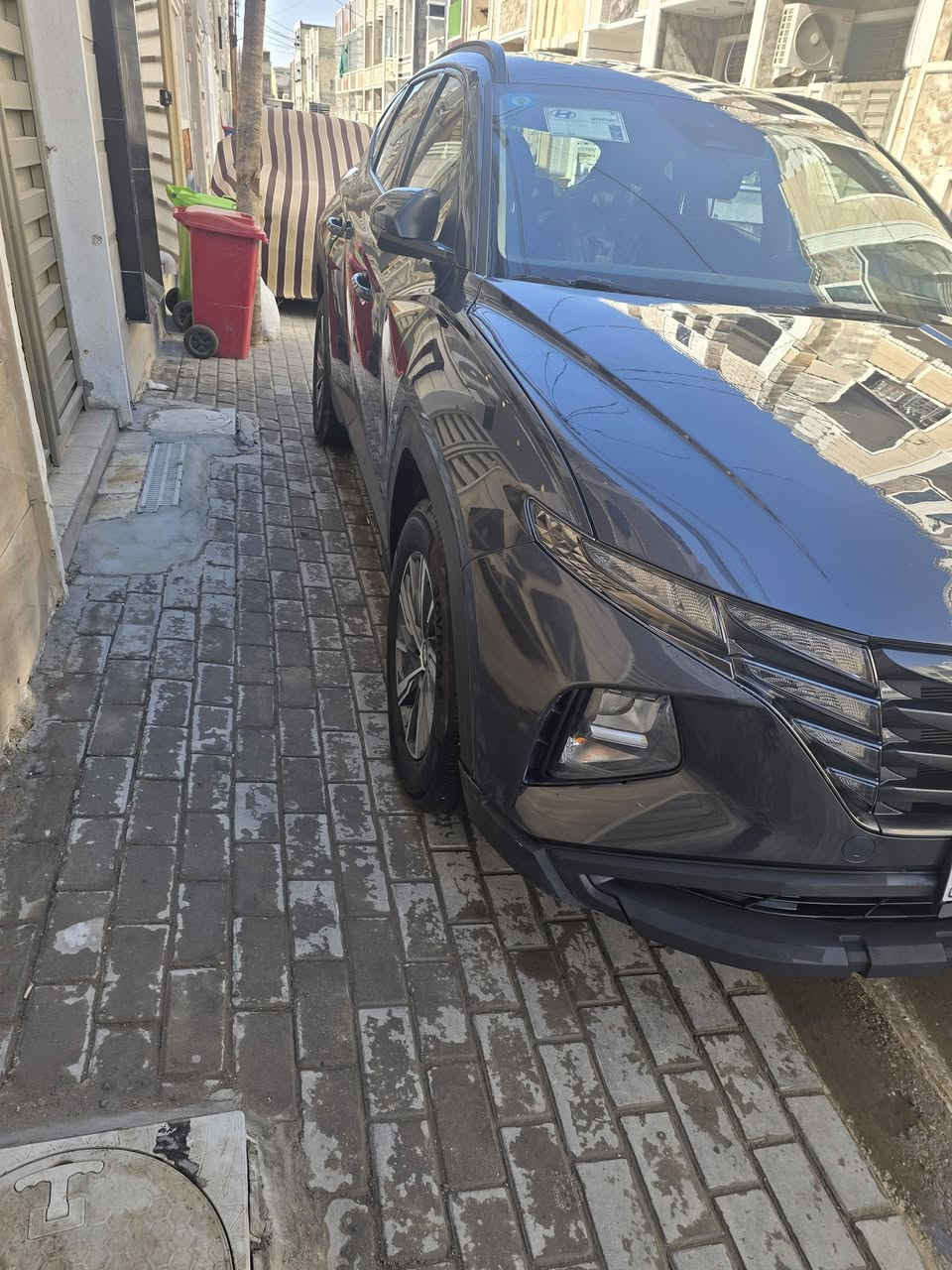 23 وارد كنده صبغ بنيد او قطعتين اكلير فقط ماشيه ٦٠ الف رقم بغداد بسمي السعر ١٨٥ مكان السياره بغداد ***********
