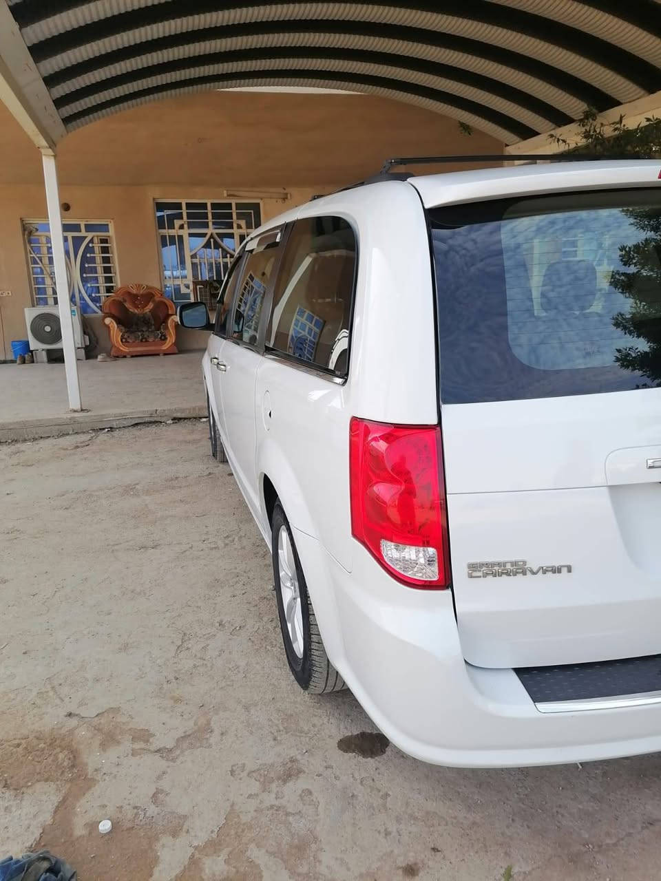 السلام عليكم
دوج كرفان للبيع 2019 موصفات sxt المعروفه
مكان السياره بغداد
رقم الشاصي موجود ويه المنشور
للاستفسار ***********
